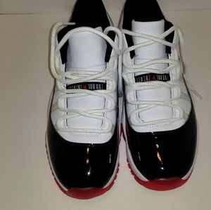 AIR JORDAN 11 LOW SIZE 11.5